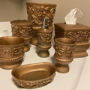GOLD CHERUB BATHROOM SET